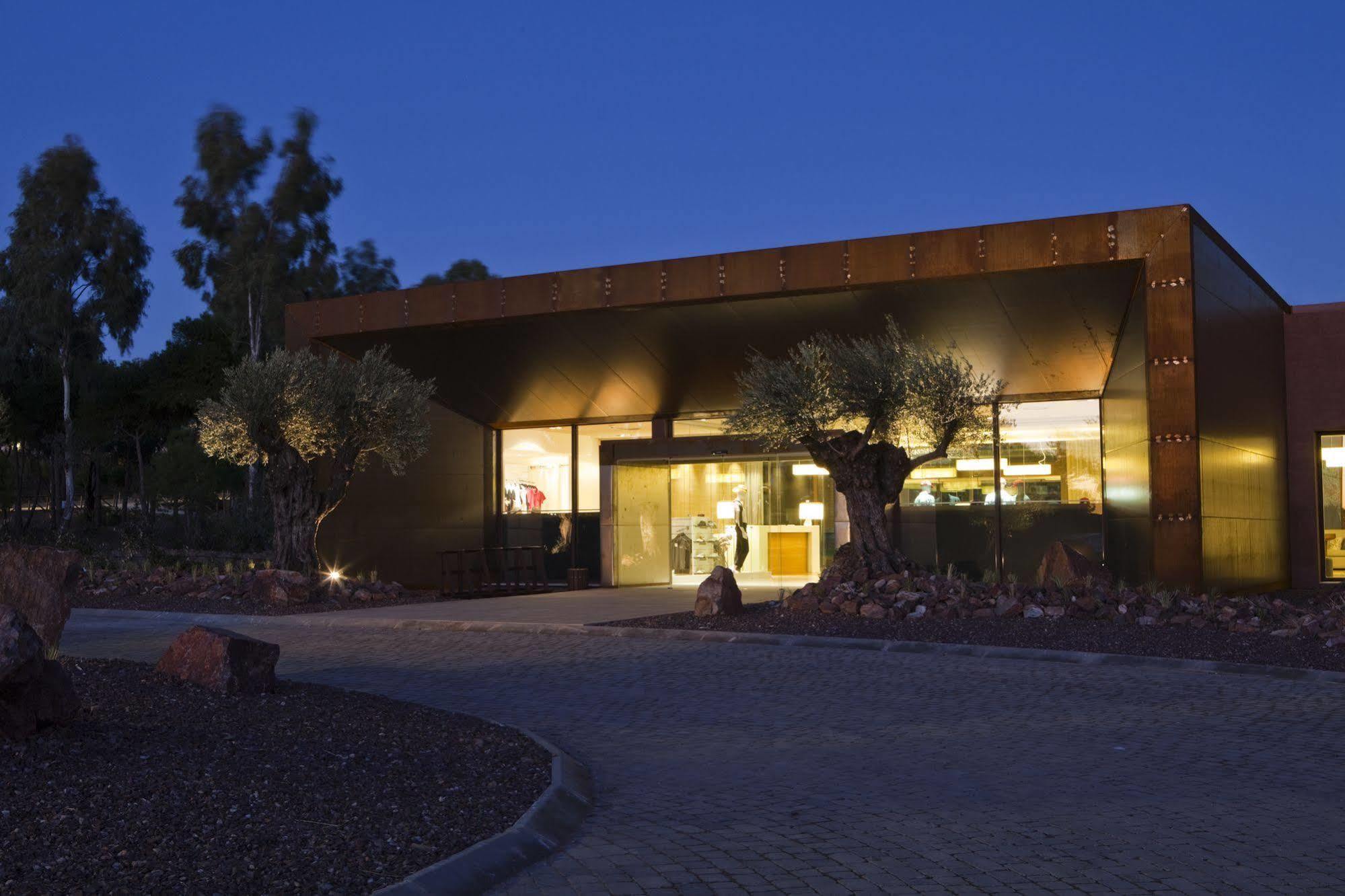 Vincci Valdecanas Golf El Gordo Exterior photo