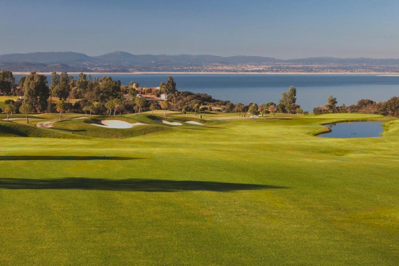 Vincci Valdecanas Golf El Gordo Exterior photo
